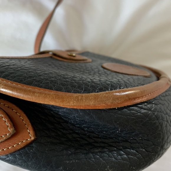 Vintage Dooney & Bourke Crossbody Purse with Toggle Closure RARE - Picture 8 of 17